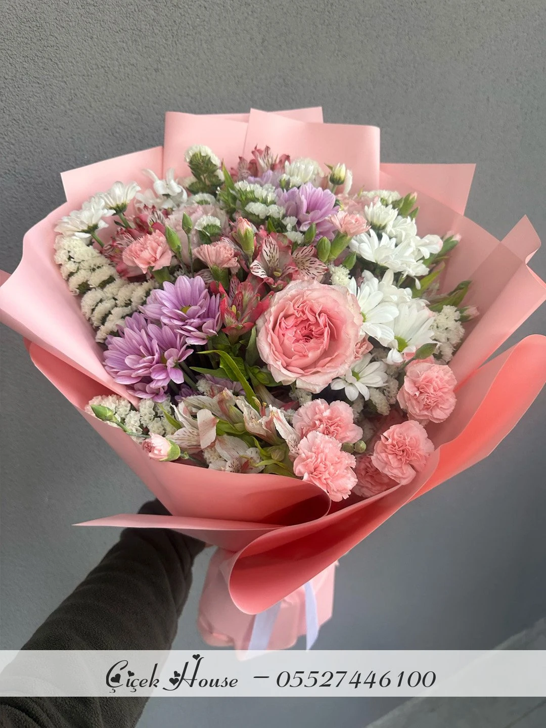 Pembe Kağıtta Pembe Tonları