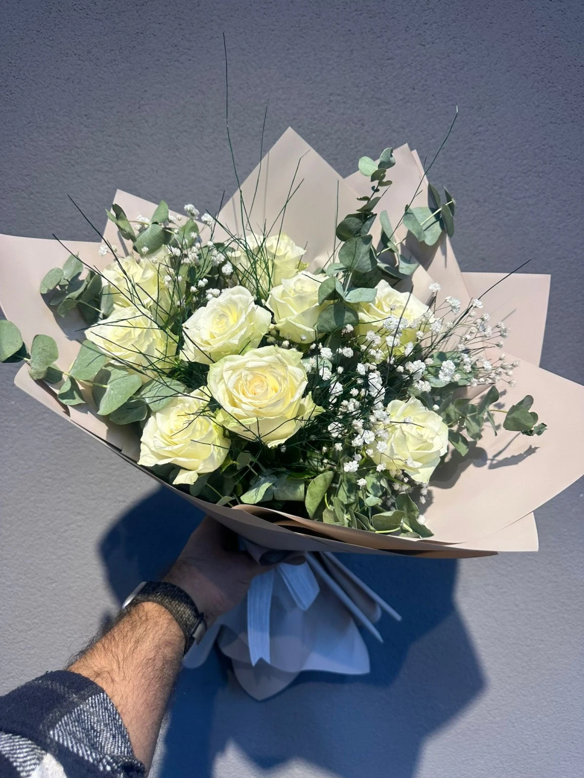 11 Beyaz Güllü Buket