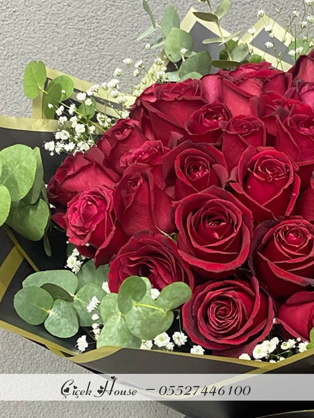 41 li Kırmızı Gül Buketi Siyah Kağıtlı