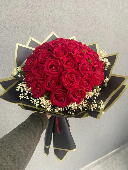 41 li Kırmızı Gül Buketi Yapay
