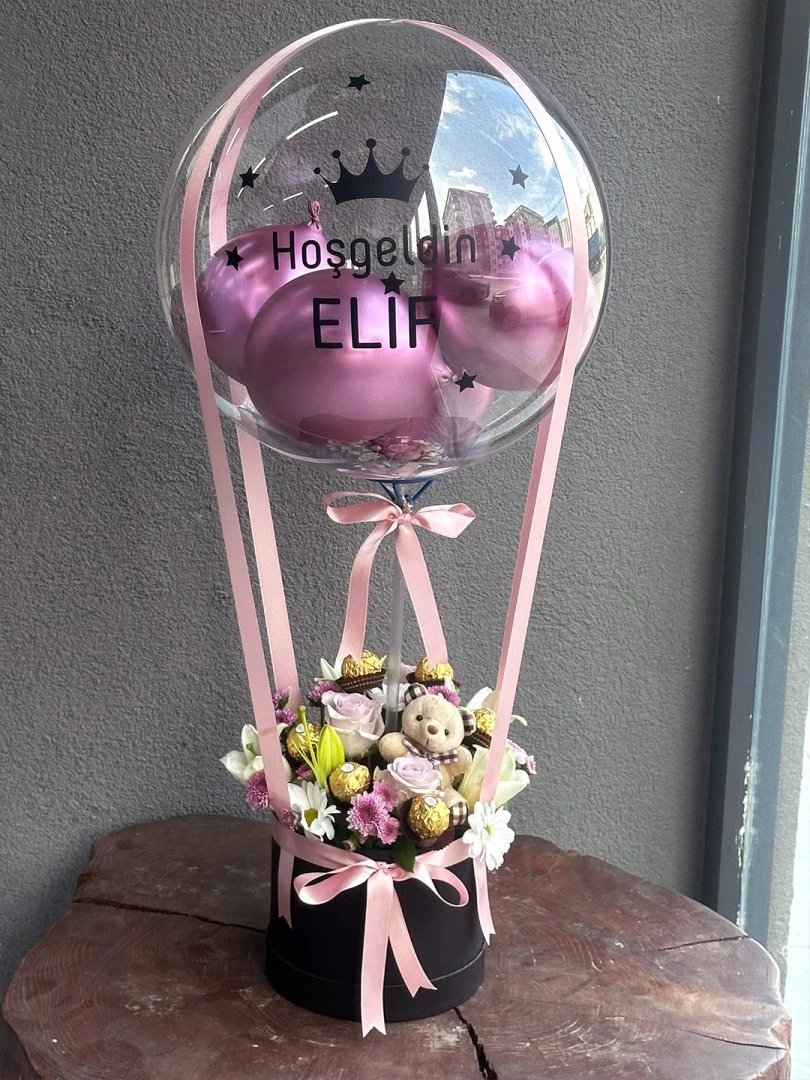 Balonlu Kutuda Çiçek & Çikolata Vip