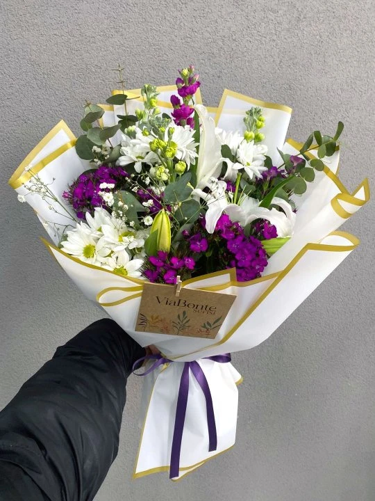 Karışık Mevsim Çiçekleri Buketi