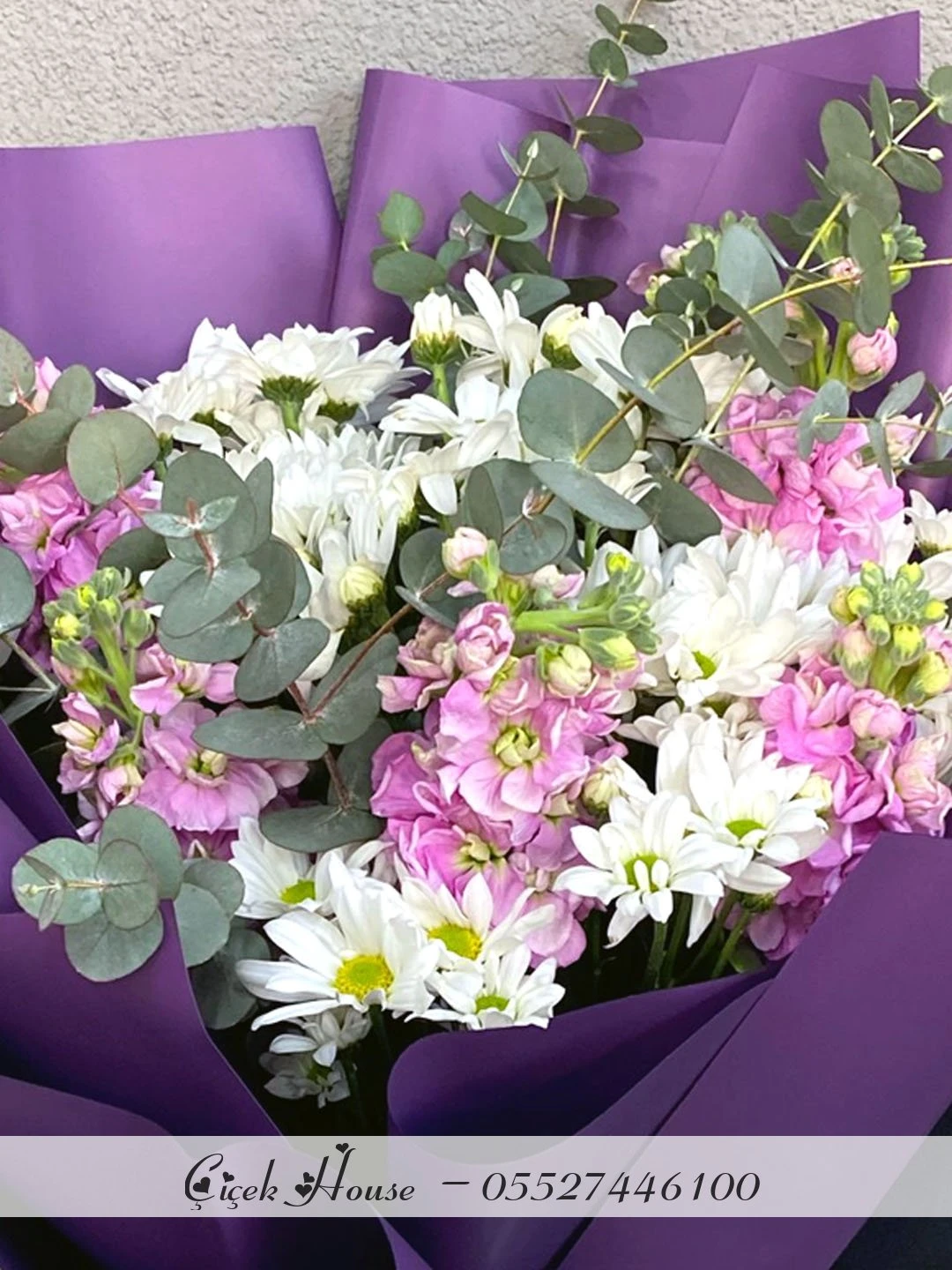 Papatya ve Şebboy Buketi