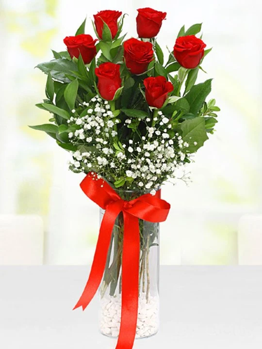 Vazoda 7 Li Kırmızı Gül