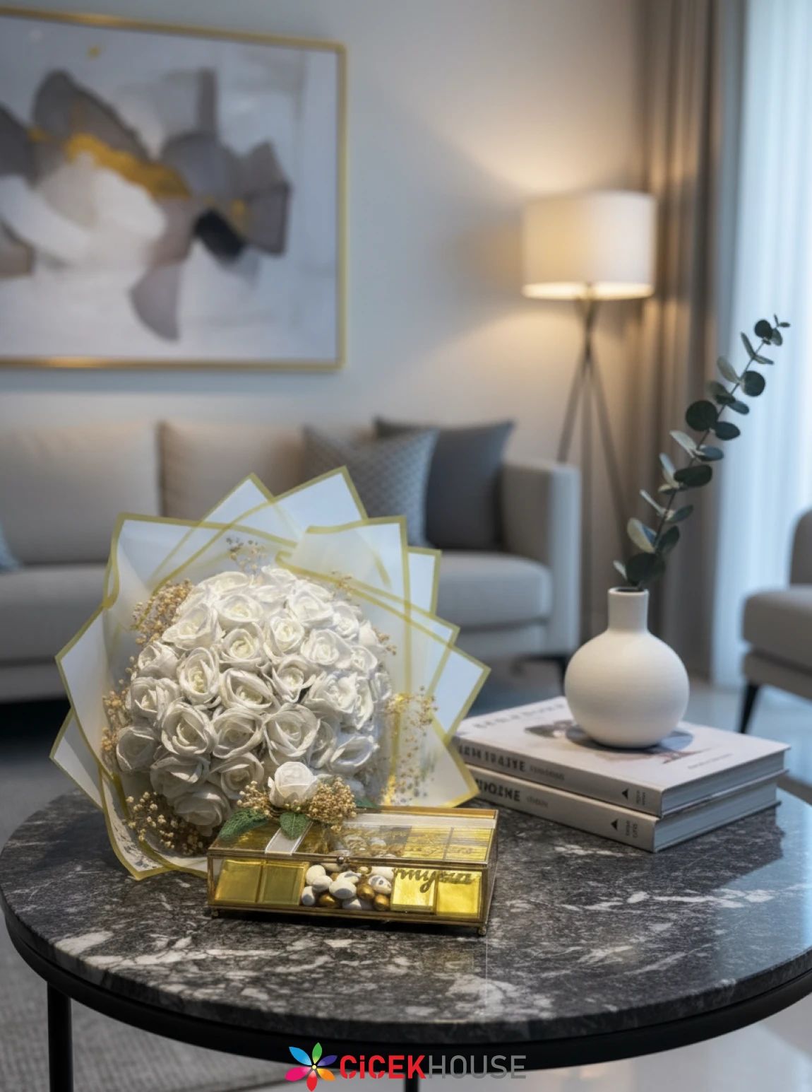 Yapay Beyaz Gül Ve Çikolata